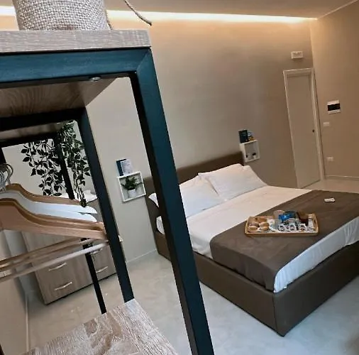 Royal FlowerBed and Breakfast